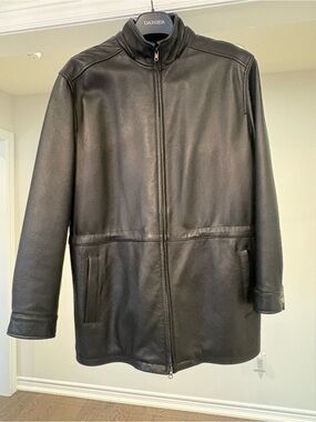 Vintage Danier Medium Black Leather Zip-Up Jacket